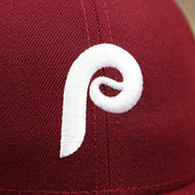 phillies logo on the Philadelphia Phillies 2019 Logo Black Bottom | Maroon 59Fifty Fitted Cap