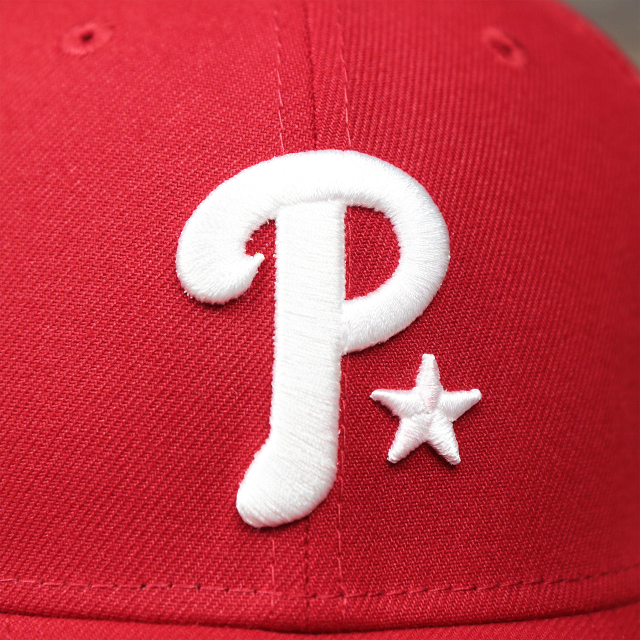 The Phillies Logo on the Philadelphia Phillies Metallic All Star Game MLB 2022 Side Patch 39Thirty Mesh FlexFit Cap | ASG 2022 Red 39Thirty Cap