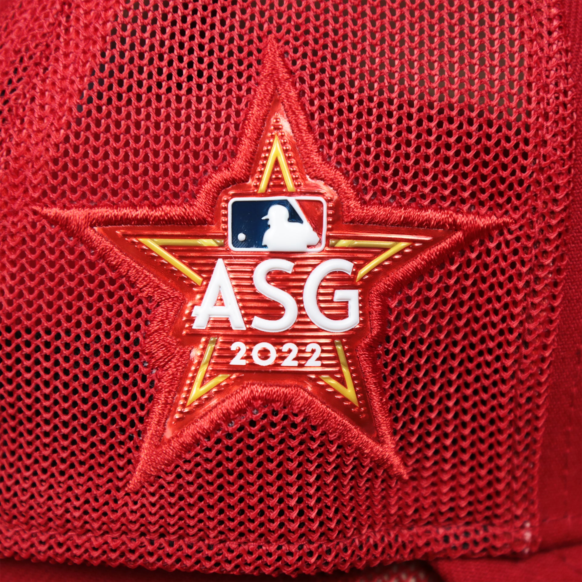 The ASG 2022 Side Patch on the Philadelphia Phillies Metallic All Star Game MLB 2022 Side Patch 39Thirty Mesh FlexFit Cap | ASG 2022 Red 39Thirty Cap