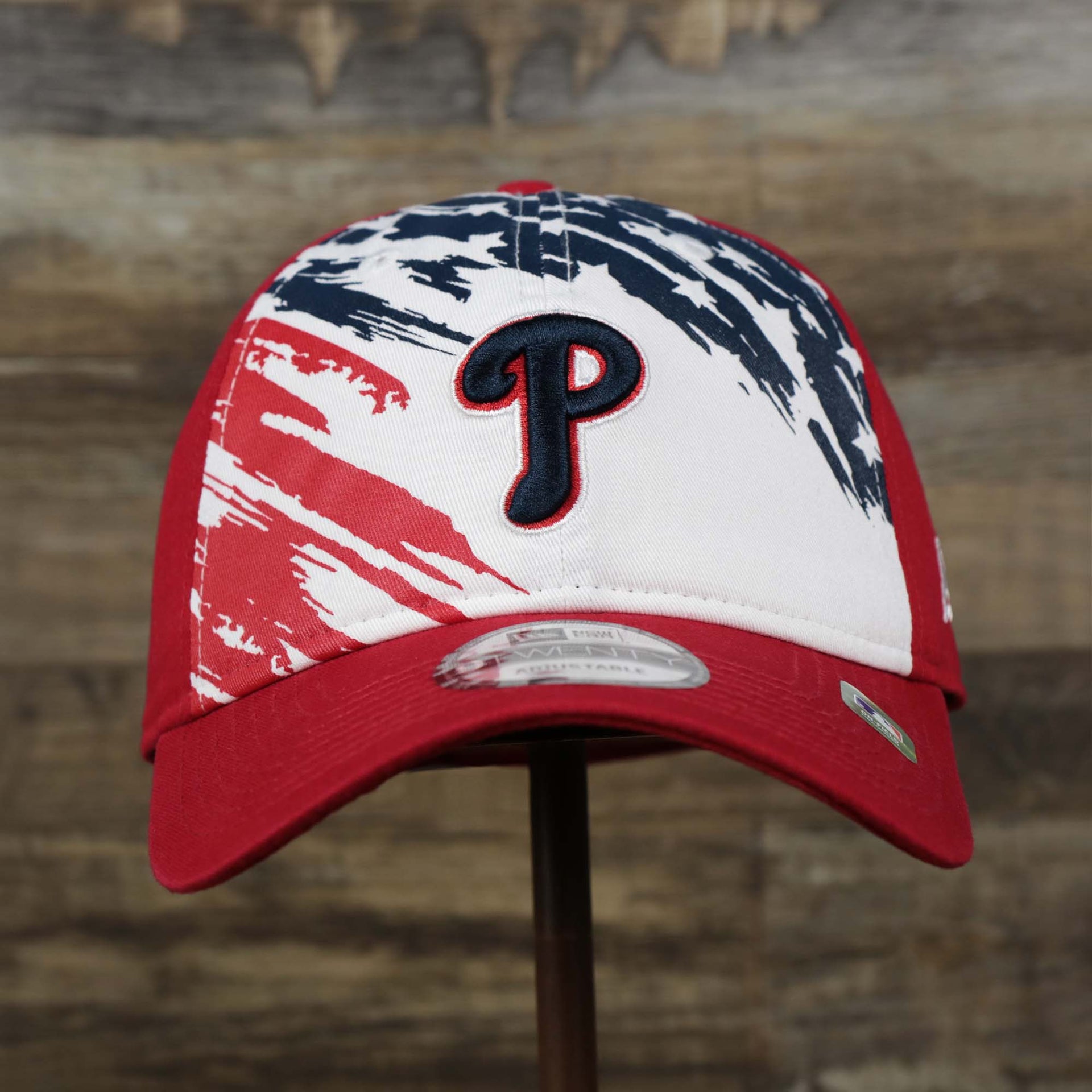 The front of the Stars And Stripes Philadelphia Phillies 4th of July 9Twenty | New Era Red OSFM