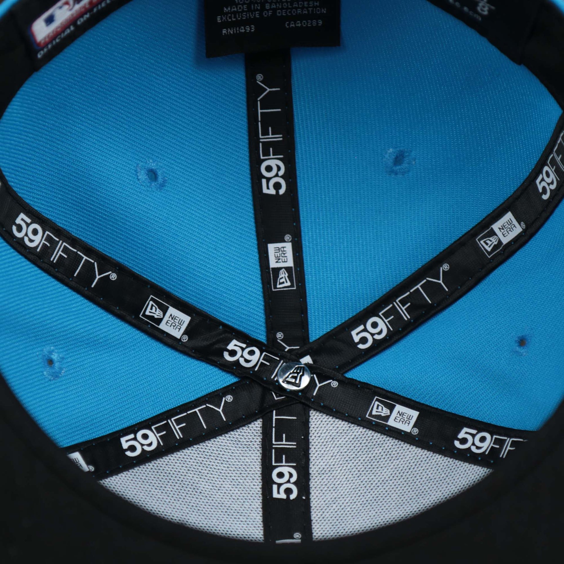 The inside of the Miami Marlins MLB City Connect 2021 On-Field Side Patch 59Fifty Fitted | Blue
