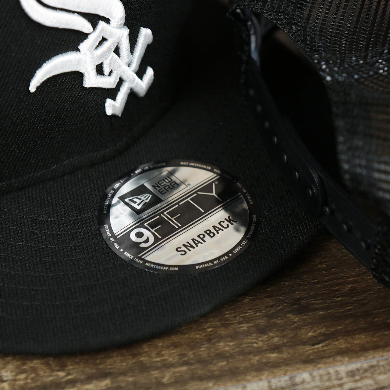 The 9Fifty Sticker on the Chicago White Sox Metallic All Star Game MLB 2022 Side Patch 9Fifty Mesh Snapback | ASG 2022 Black Trucker Hat