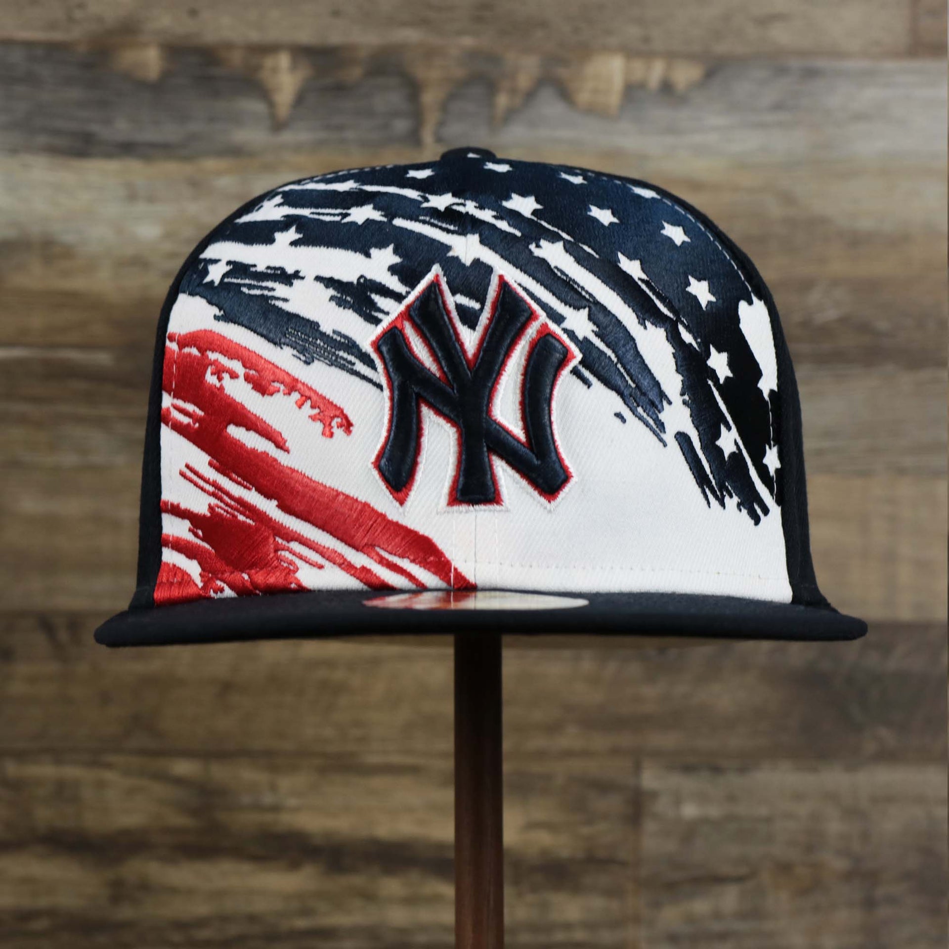 The front of the Stars And Stripes New York Yankees 4th of July 9Fifty | New Era Navy OSFM