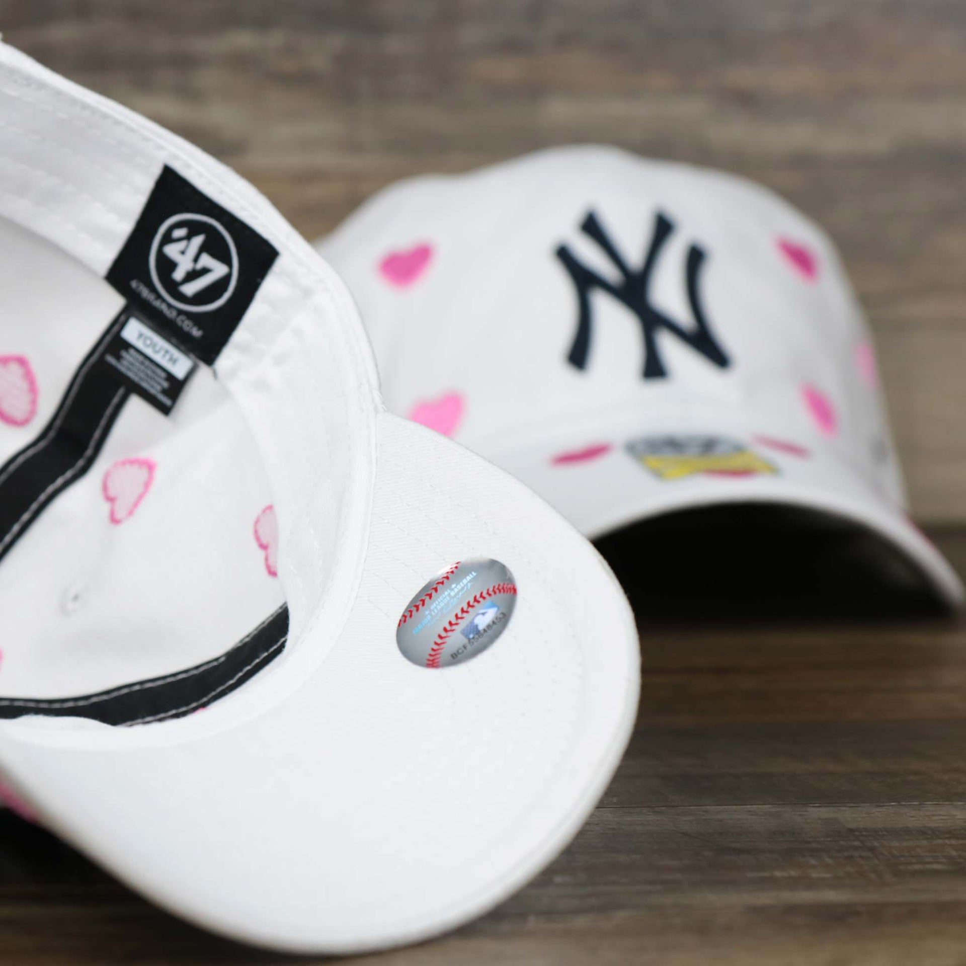 The undervisor on the Kid’s New York Yankees Hearts All Over Dad Hat | White Youth Dad Hat