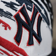 The Yankees Logo on the New York Yankees 2022 4th of July Stars And Stripes 9Fifty | New Era Navy OSFM