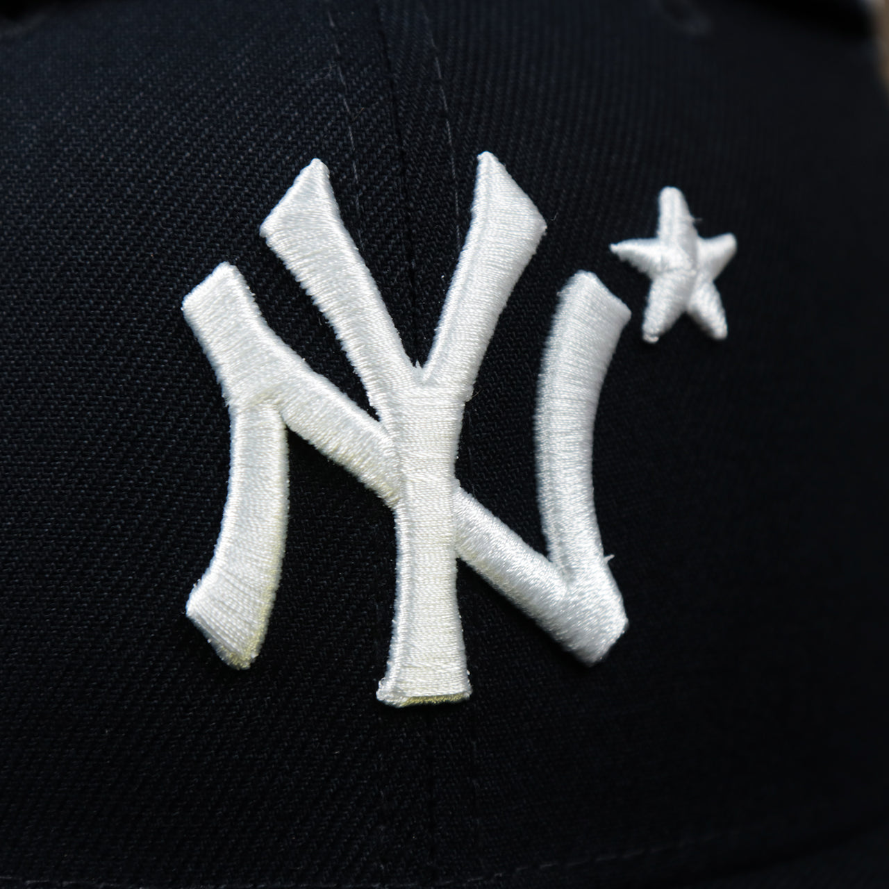 The Yankees Logo on the New York Yankees Metallic All Star Game MLB 2022 Side Patch 59Fifty Mesh Fitted Cap | ASG 2022 Navy Blue 59Fifty Cap