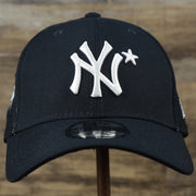 The front of the New York Yankees Metallic All Star Game MLB 2022 Side Patch 39Thirty Mesh FlexFit Cap | ASG 2022 Navy Blue 39Thirty Cap