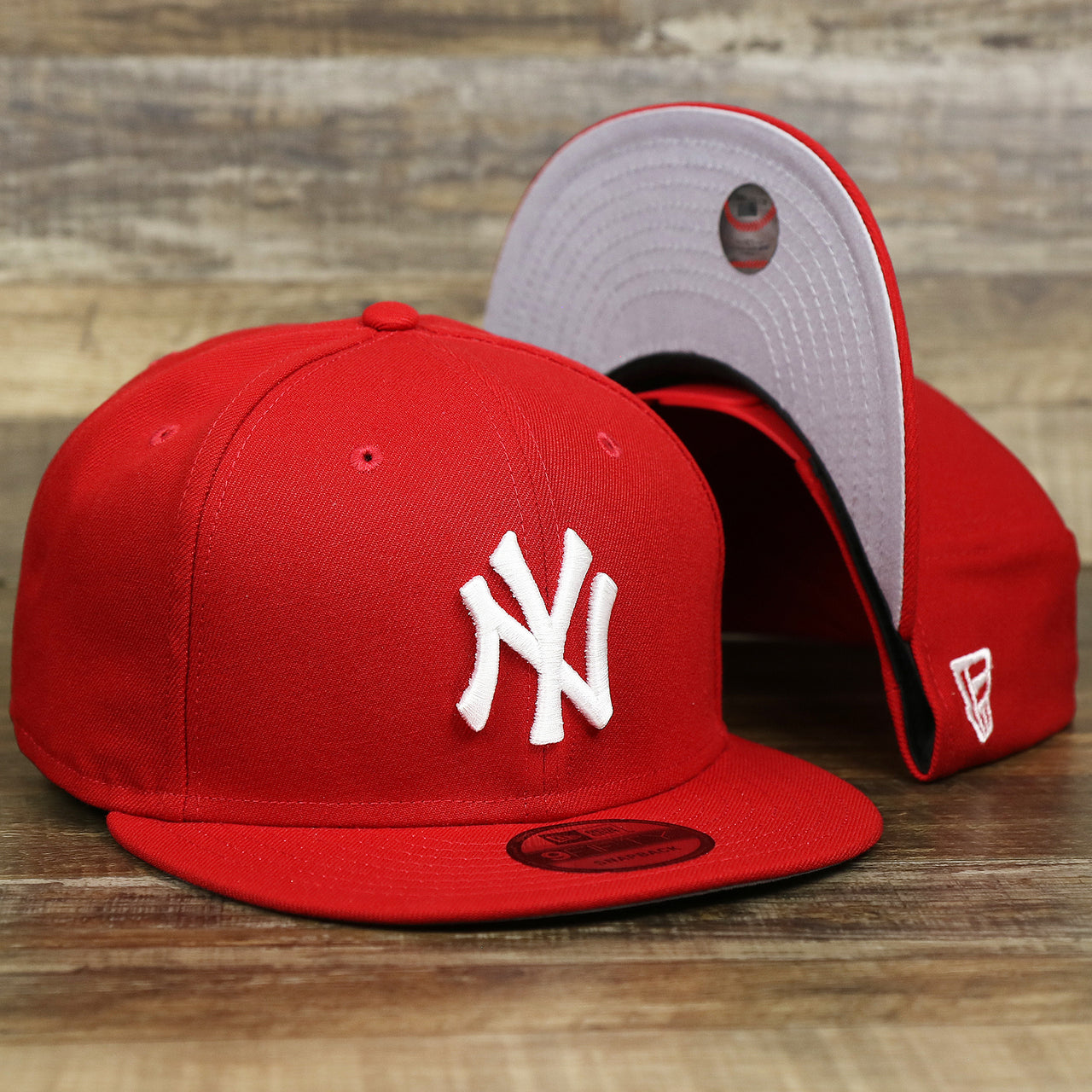 New York Yankees Red Colorway 9Fifty Snapback Hat