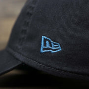 The New Era logo on the New York Yankees 2022 Father's Day On-Field 9Twenty Youth Dad Hat | Gray