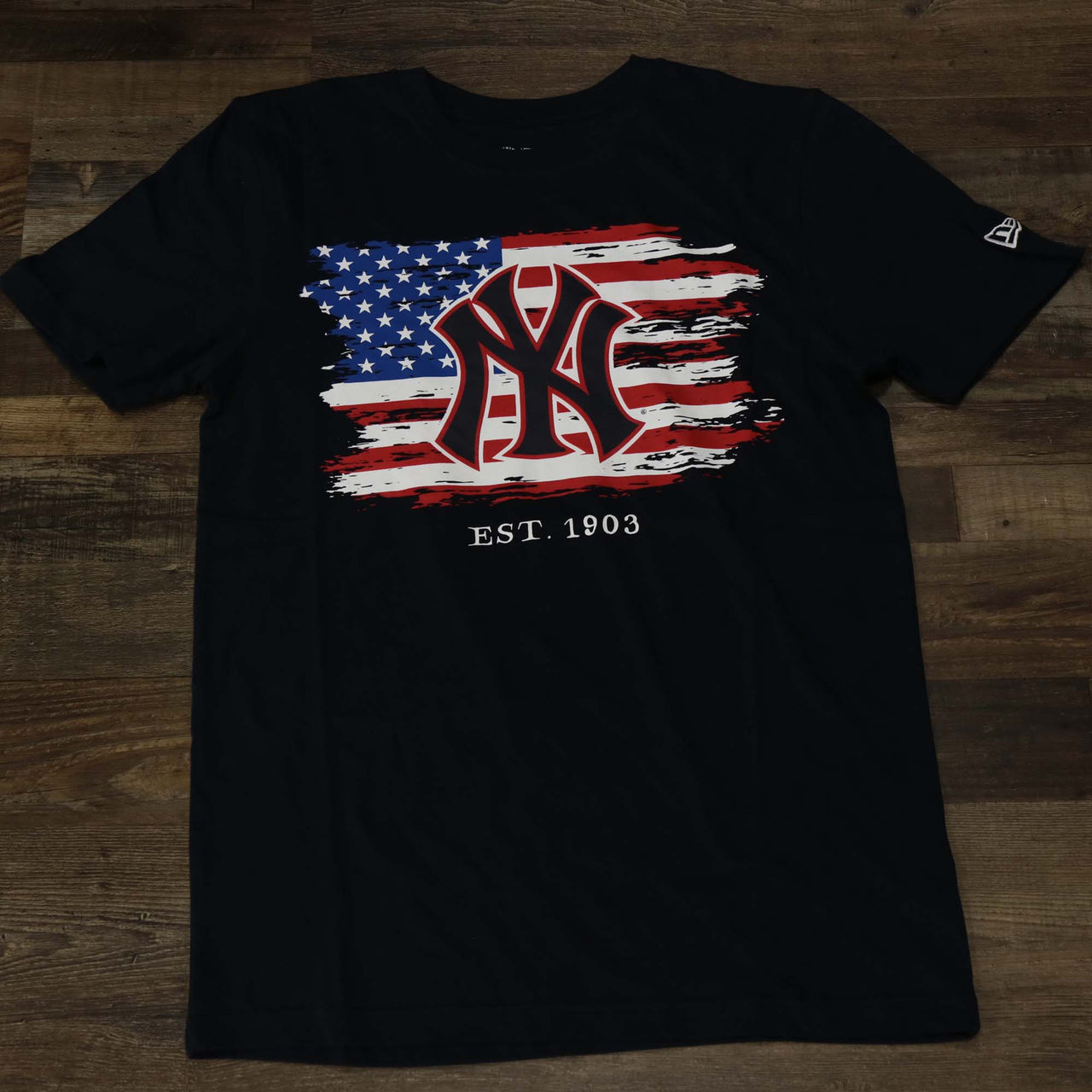 The New York Yankees 2022 4th of July Stars and Stripes T-Shirt | New Era Navy