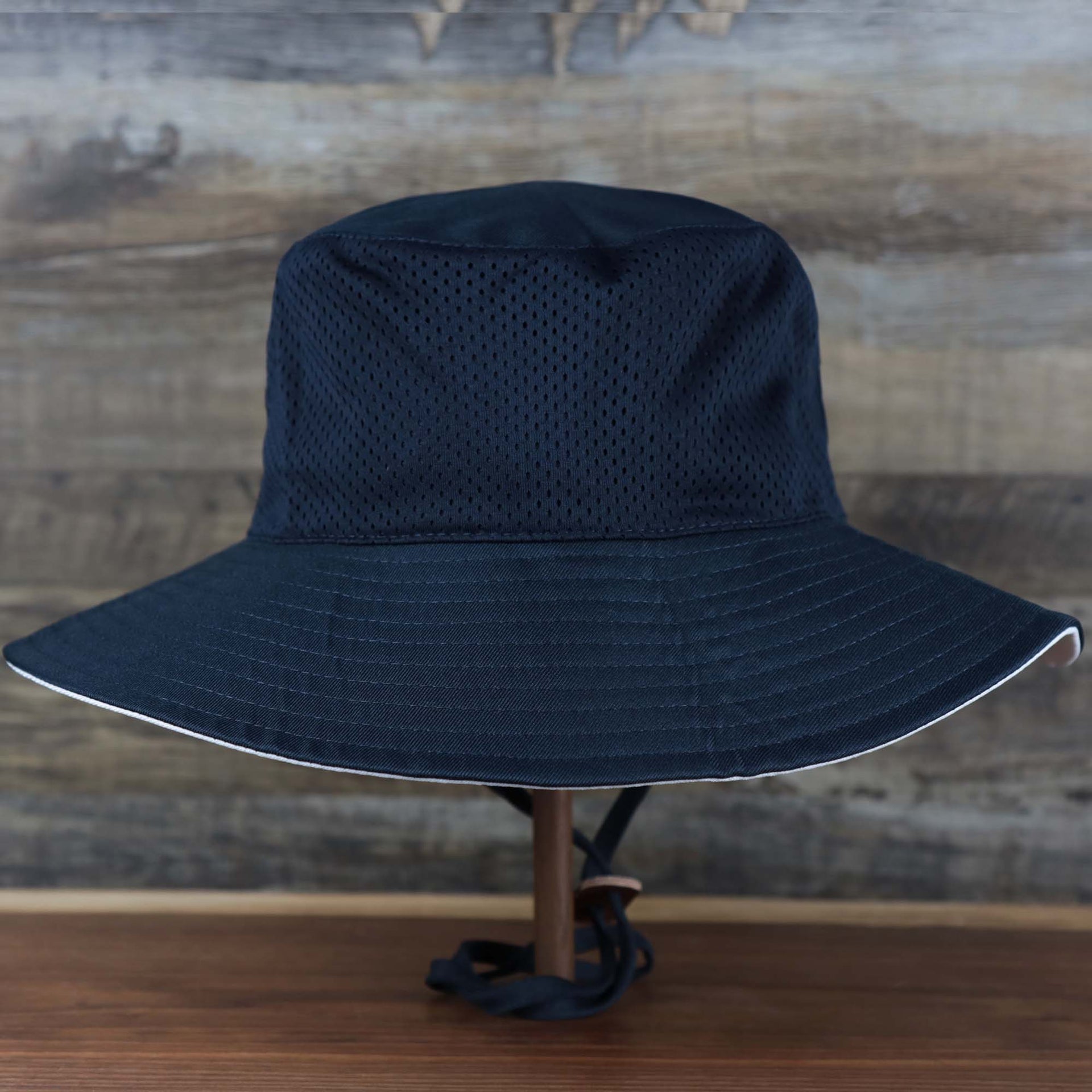 The backside of the New York Yankees Panama Pail Bucket Hat | 47 Brand, Navy