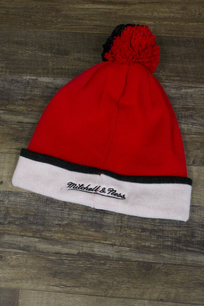Chicago Bulls Oversized Throwback Style Mitchell and Ness Winter Beanie